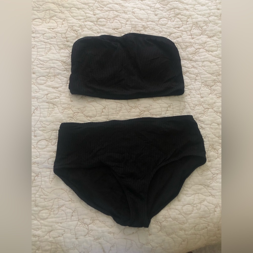 Albion fit strapless swimsuit set